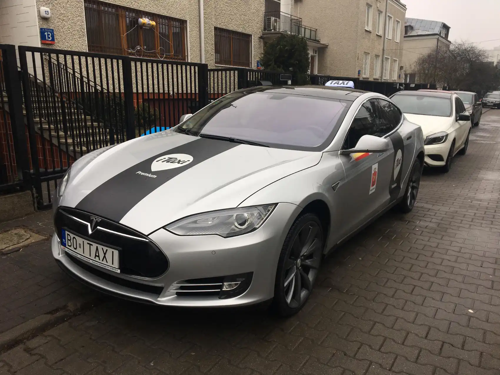 Prečítajte si viac o článku Viete ako často taxislužby kupujú nové autá?